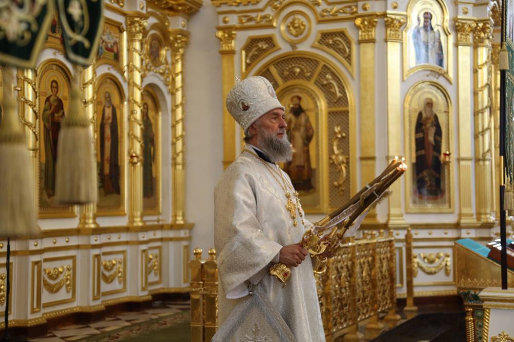   &raquo; Click to zoom ->