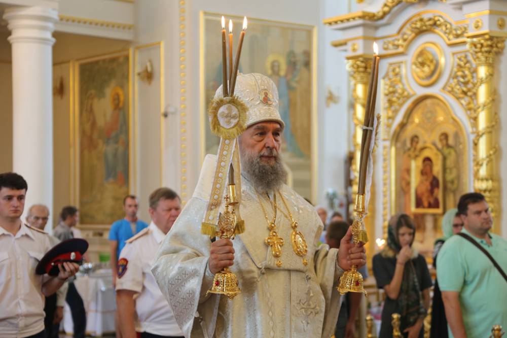   &raquo; Click to zoom ->