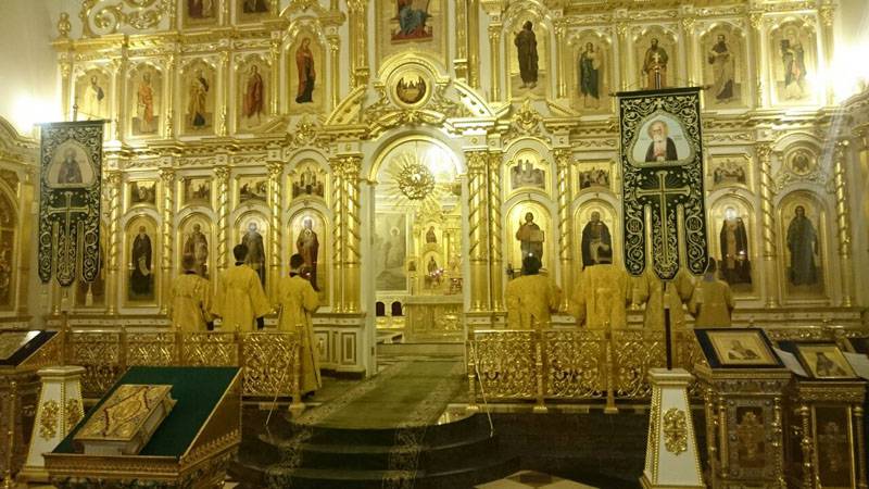   &raquo; Click to zoom ->