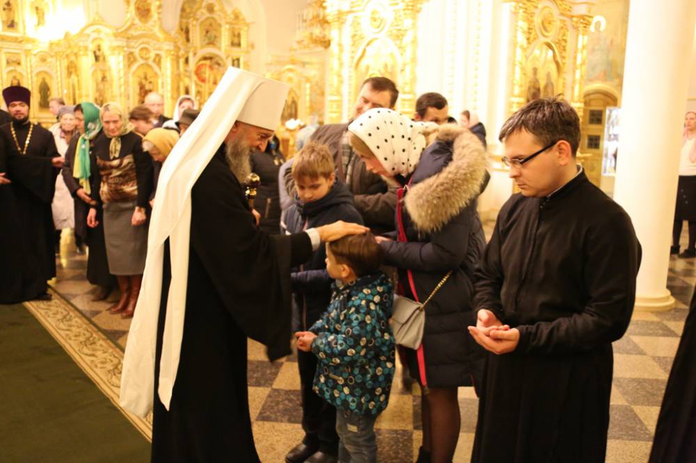   &raquo; Click to zoom ->