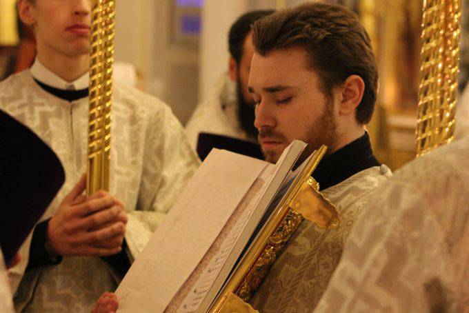   &raquo; Click to zoom ->