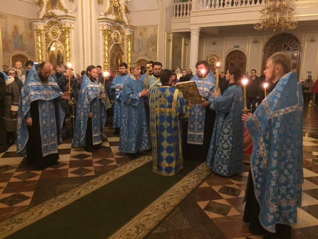   &raquo; Click to zoom ->