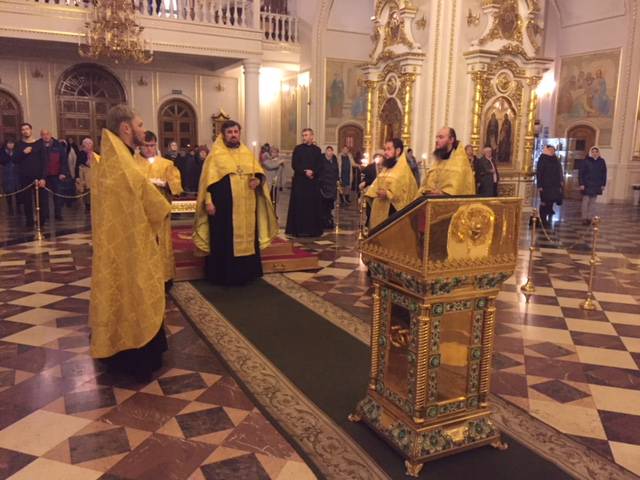   &raquo; Click to zoom ->