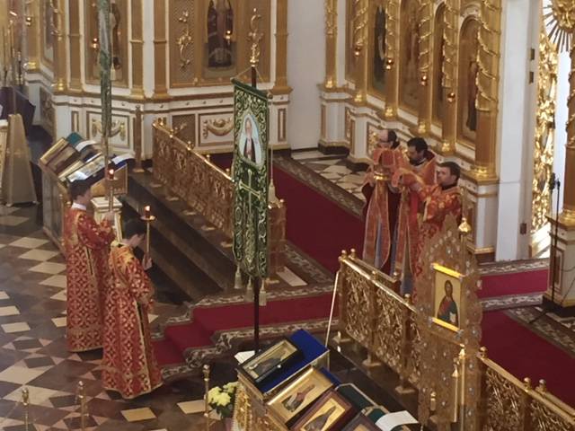   &raquo; Click to zoom ->