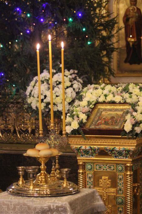   &raquo; Click to zoom ->