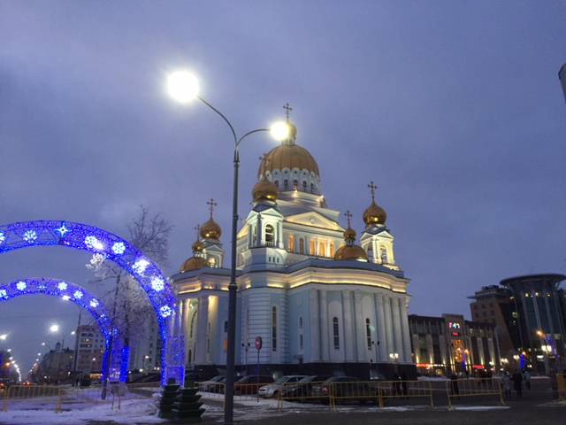   &raquo; Click to zoom ->