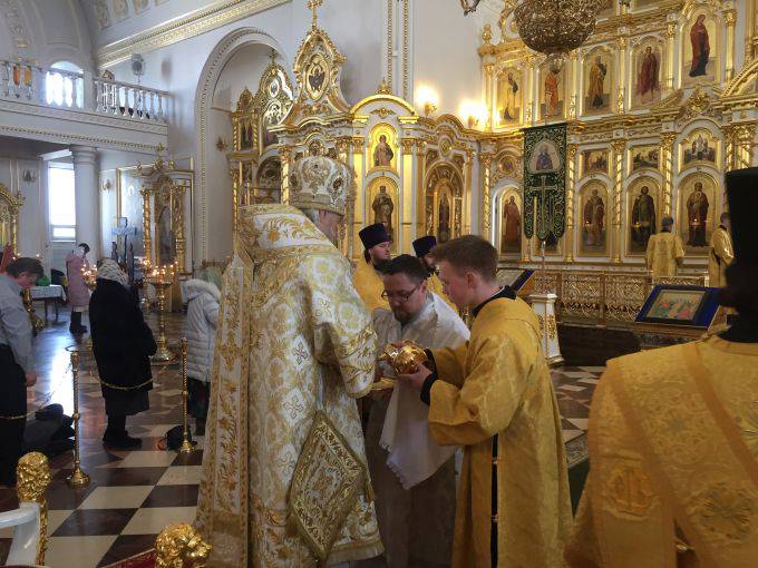   &raquo; Click to zoom ->