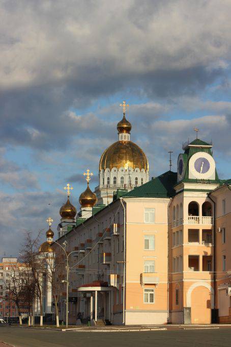   &raquo; Click to zoom ->