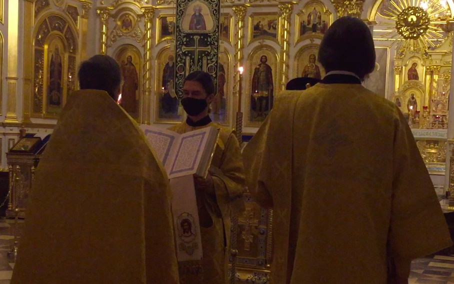   &raquo; Click to zoom ->