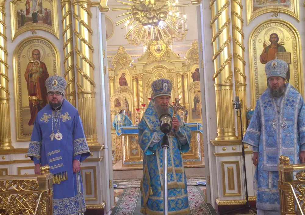   &raquo; Click to zoom ->