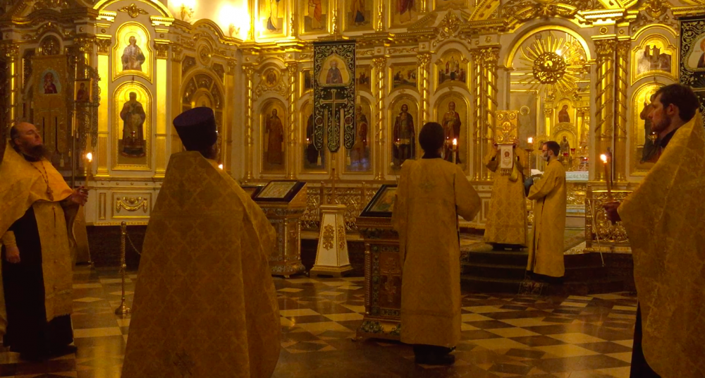   &raquo; Click to zoom ->