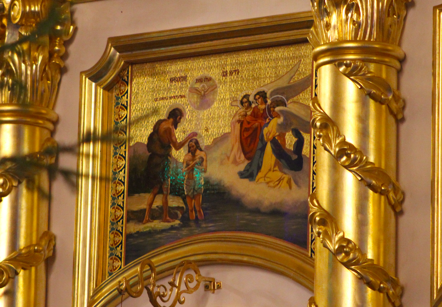   &raquo; Click to zoom ->