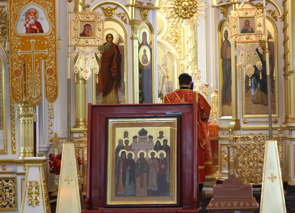   &raquo; Click to zoom ->