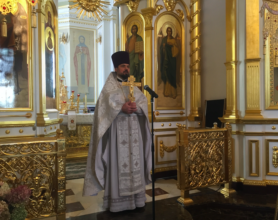   &raquo; Click to zoom ->